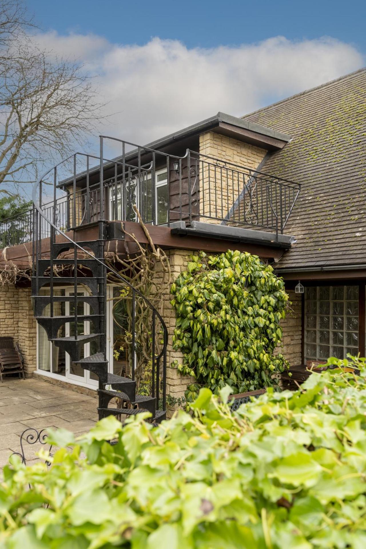Sandford Meadow Guest House Kennington  Zewnętrze zdjęcie